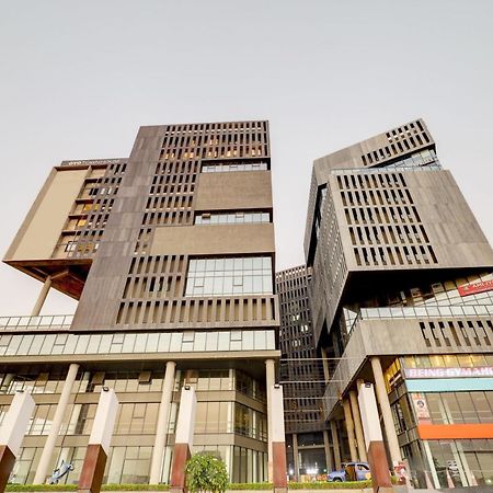 Hotel Super Townhouse Rajyash Rise Sarkhej Exterior foto