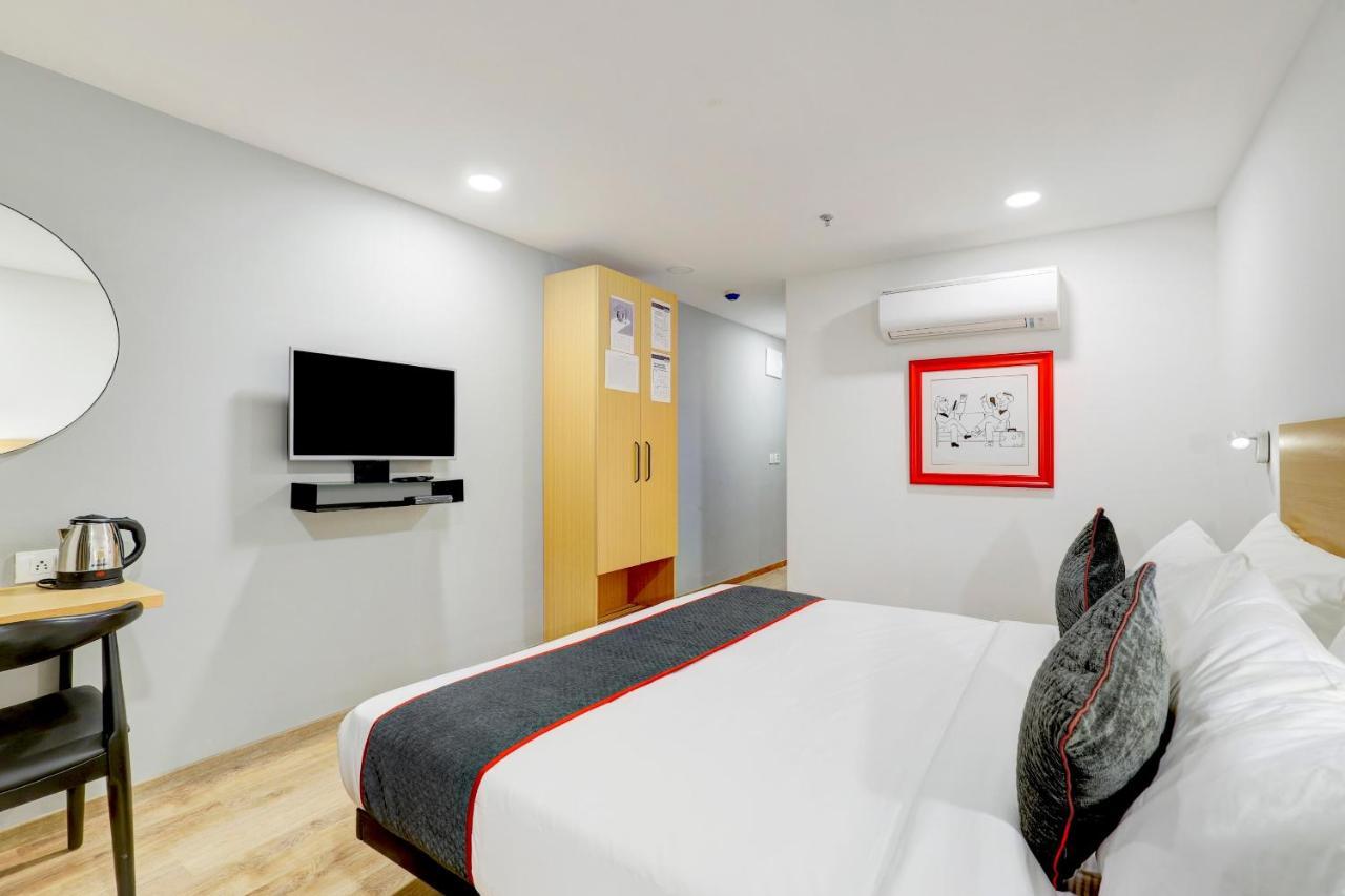 Hotel Super Townhouse Rajyash Rise Sarkhej Exterior foto